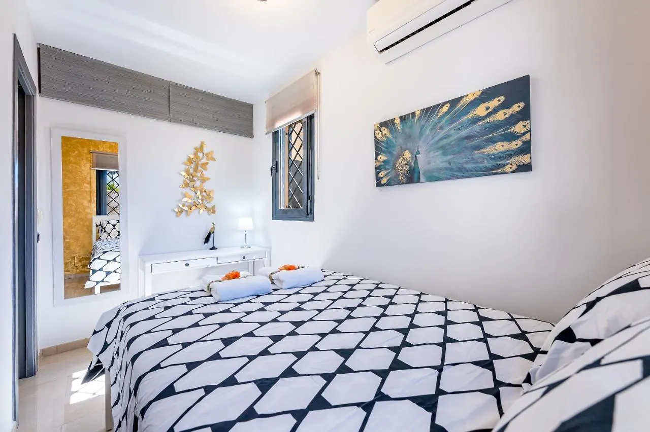 797 Holiday Rentals - Modern Villa With Pool In Puerto Marina For 12 Benalmádena 0*,