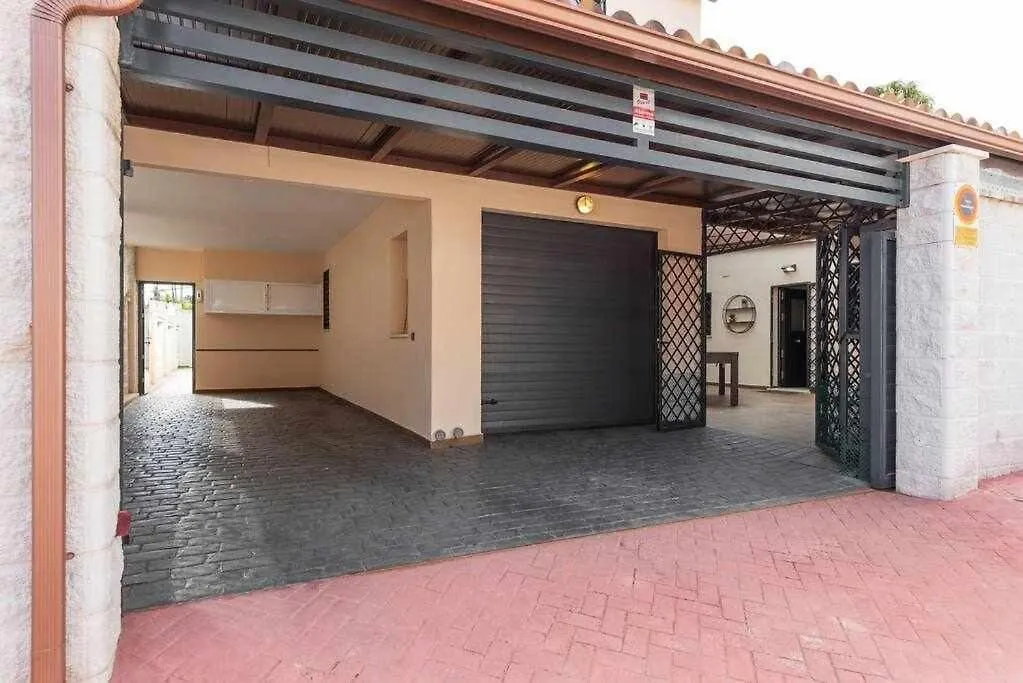 797 Holiday Rentals - Modern Villa With Pool In Puerto Marina For 12 Benalmadena